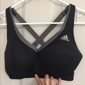 Sports bra